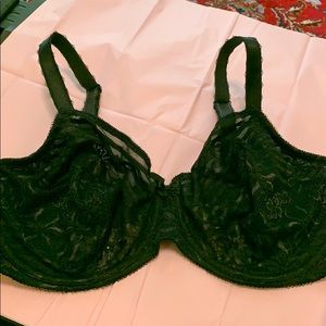 Black Wacoal Bra Like New 40DD